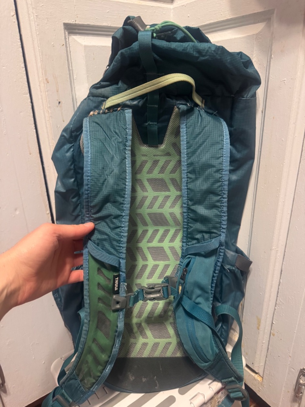 Thule sweden Stir 20L Backpack Teal Hiking Daypack Lightweight Outdoor Travel